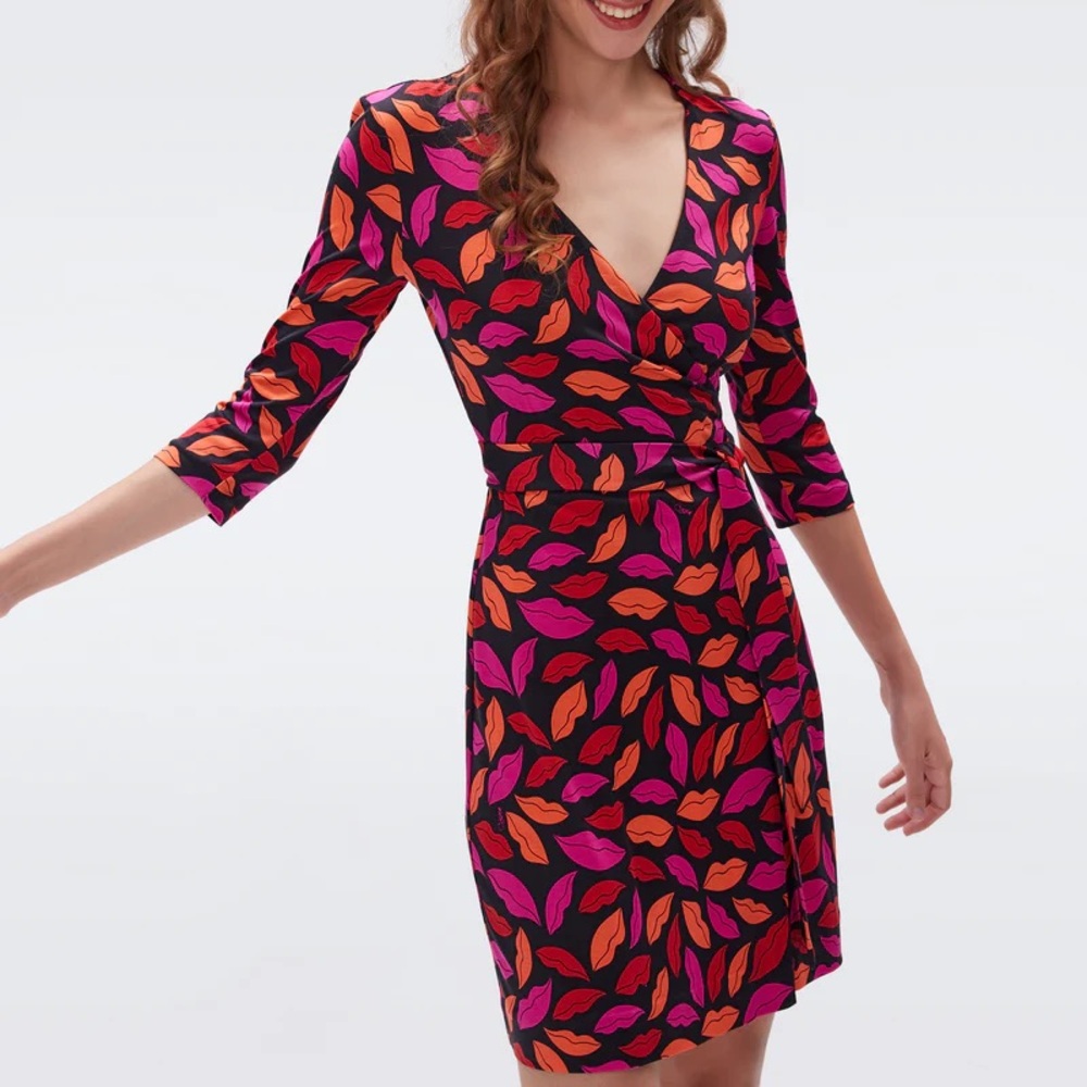 Diane Von Furstenberg New Julian Wrap Dress (diff stock image pattern)